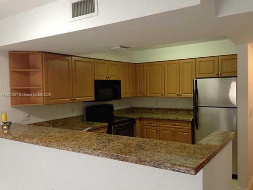 apt-107-5221 Geneva Way, Doral, FL, 33166-4617 | Card Image