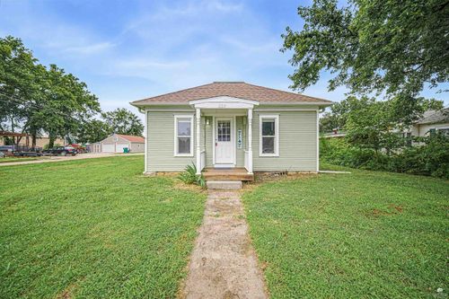 222 E 2nd St, Chapman, KS, 67431-9571 | Card Image