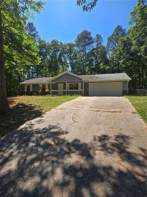 125 E Country Woods Dr, Covington, GA, 30016-4582 | Card Image