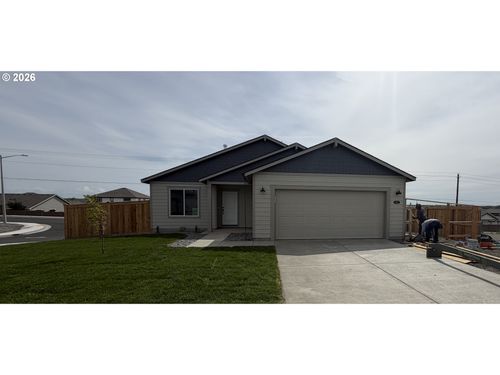 848 Ne Laurel Springs Dr, Hermiston, OR, 97838-1113 | Card Image