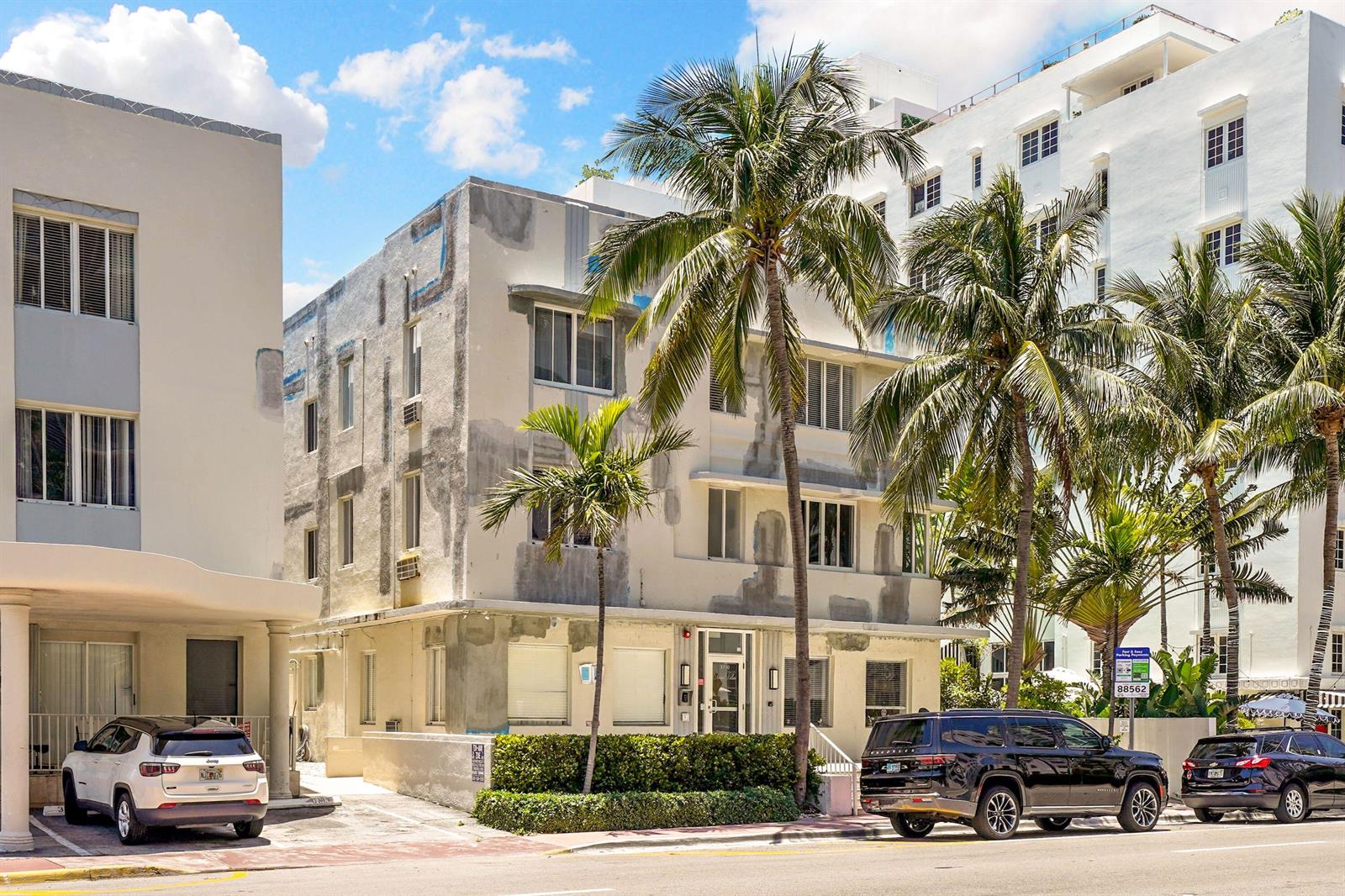 Residential Lease in Miami Beach 2