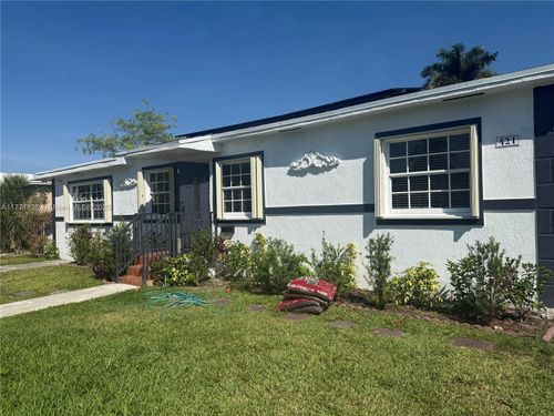 a-421 Nw 148th St, Miami, FL, 33168-4245 | Card Image