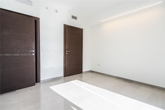 STE-806 - 88 Sw 7 Th St, Condo with 3 bedrooms, 3 bathrooms and null parking in Miami FL | Image 22