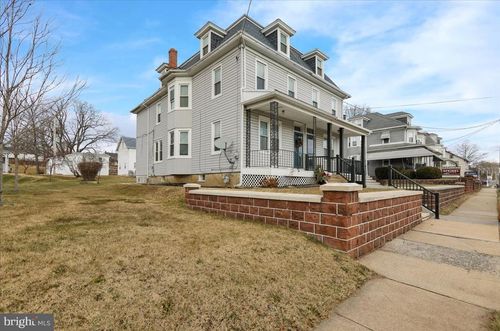 3437 Penn Ave, SINKING SPRING, PA, 19608-1181 | Card Image