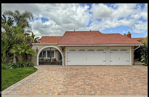 28945 Timberlane Street, Agoura Hills, CA, 91301 | Card Image