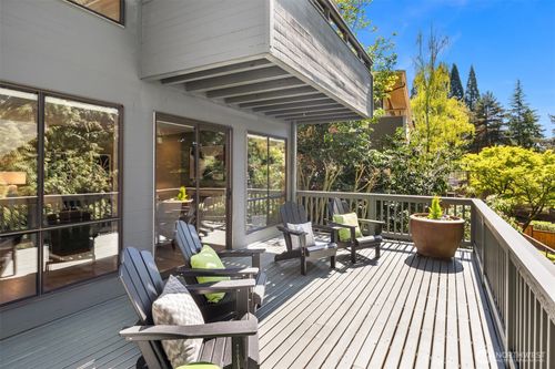 6160 W Mercer Way, Mercer Island, WA, 98040-4849 | Card Image