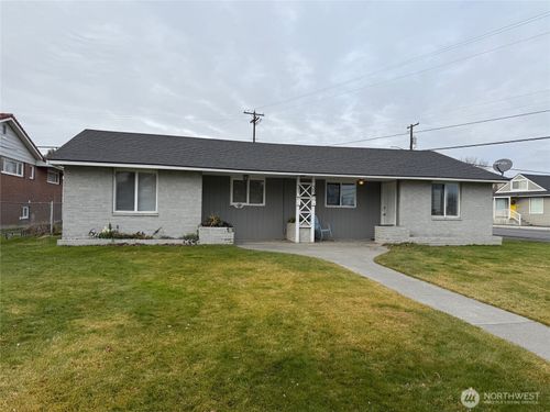 39-31 39 F St Nw, Ephrata, WA, 98823-1661 | Card Image