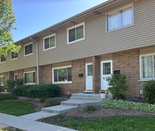 226 George St, Barrington, IL, 60010-4633 | Card Image