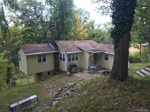 42 Underhill Trl, Monroe, NY, 10950-6620 | Card Image