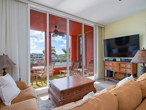 apt-5311-451 Bayfront Pl, NAPLES, FL, 34102-6477 | Card Image