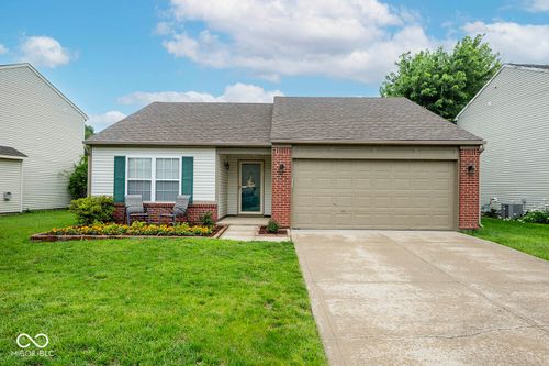 6730 Smithfield Blvd, Indianapolis, IN, 46237-9106 | Card Image