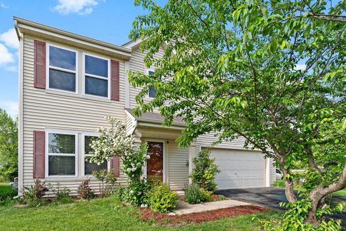 460 Mozart Ln, Volo, IL, 60073-8197 | Card Image