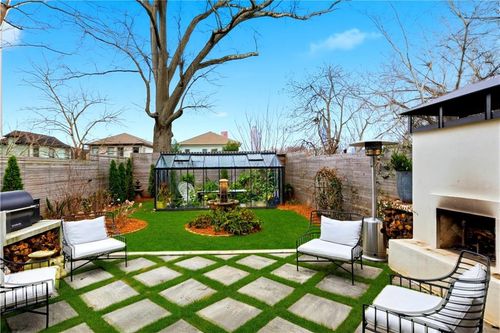 94 Howell St Ne, ATLANTA, GA, 30312-1646 | Card Image