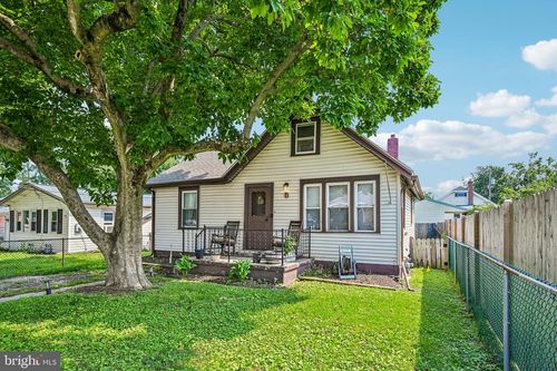 5 Frazier Ave, NEW CASTLE, DE, 19720-1117 | Card Image