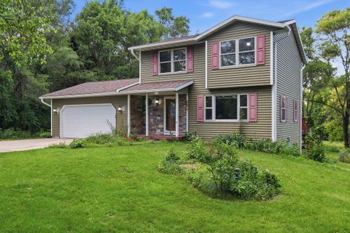 504 County Rd N, STOUGHTON, WI, 53589-4306 | Card Image