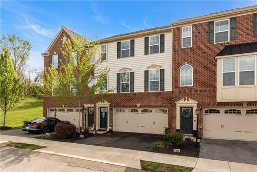 108 Noble Woods Dr, Coraopolis, PA, 15108-7301 | Card Image