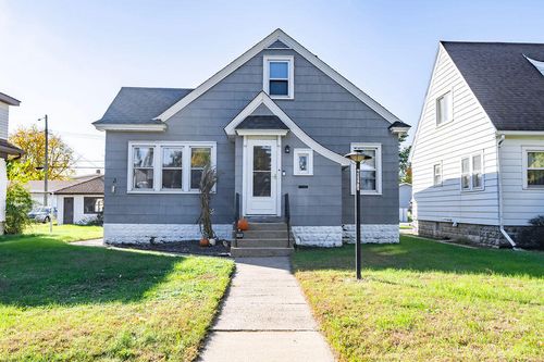 2427 Loomis St, La Crosse, WI, 54603-1974 | Card Image