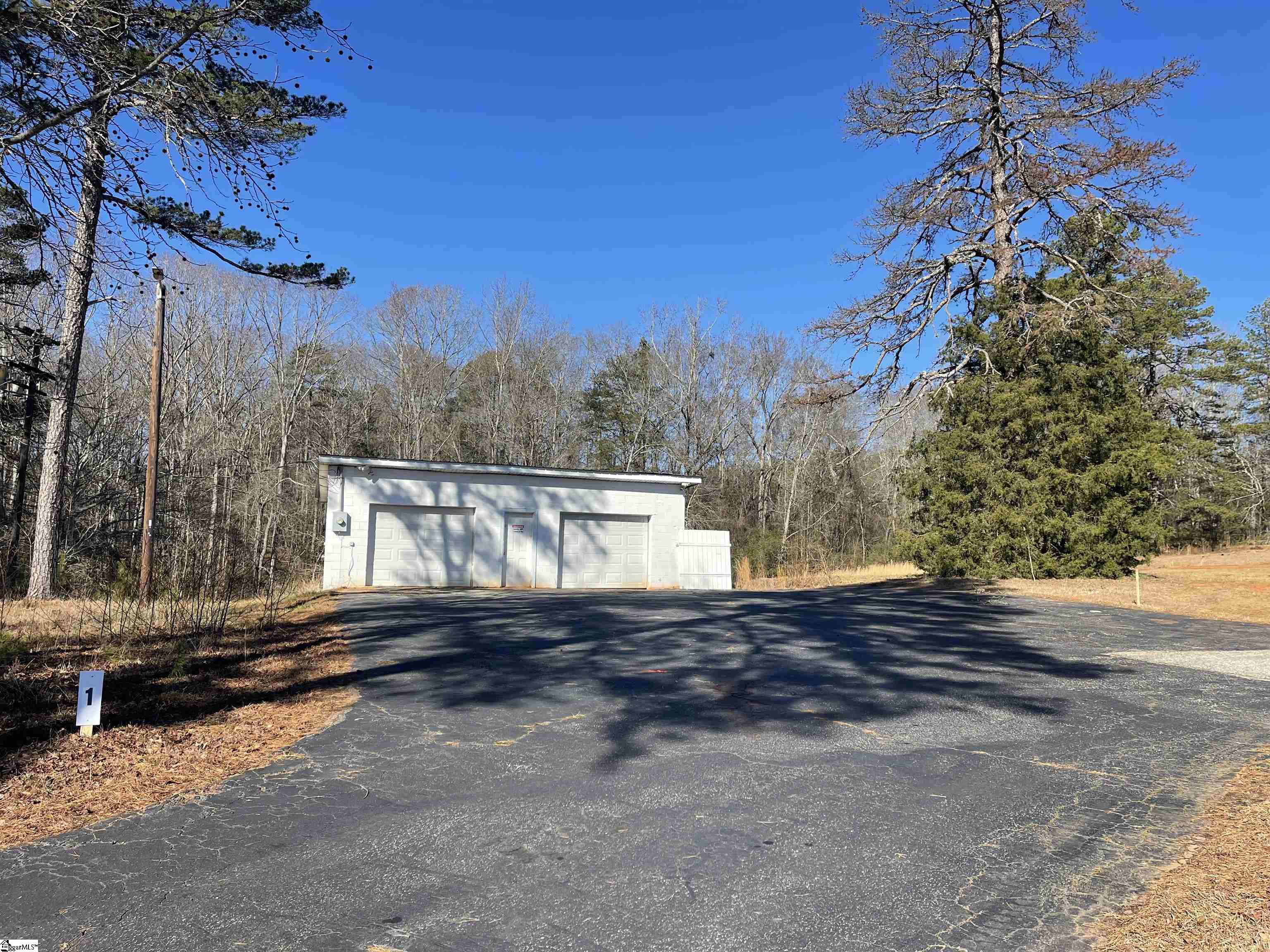 Land in Anderson 3