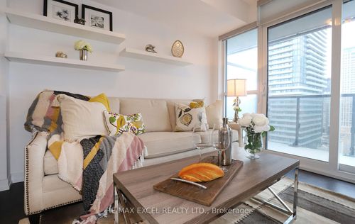 1804-125 Redpath Ave, Toronto, ON, M4S0B5 | Card Image
