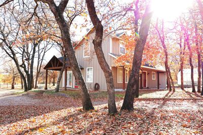 View of front from driveway | Image 1