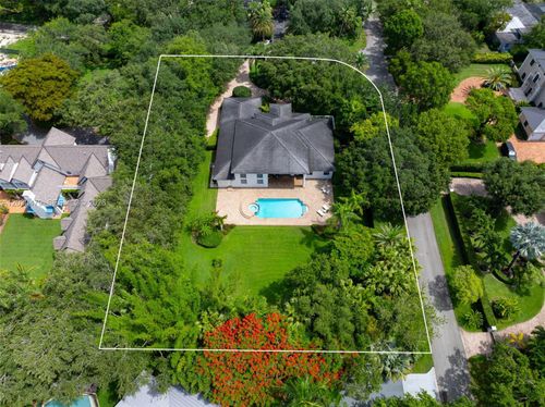 6020 W Suburban Dr, Pinecrest, FL, 33156-1921 | Card Image