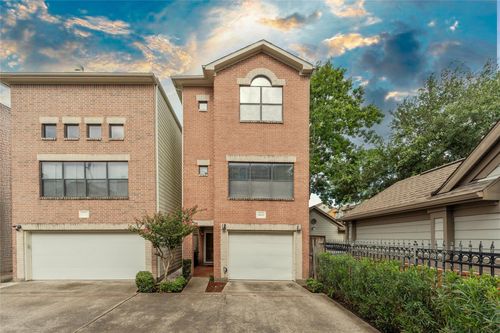 8666 Meadowcroft Dr, Houston, TX, 77063-5010 | Card Image