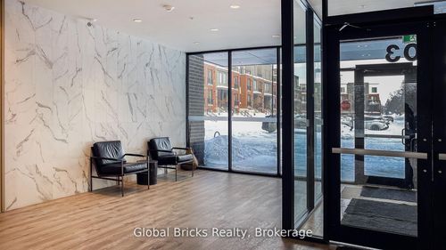 313-103 Roger St, Waterloo, ON, N2J0G2 | Card Image