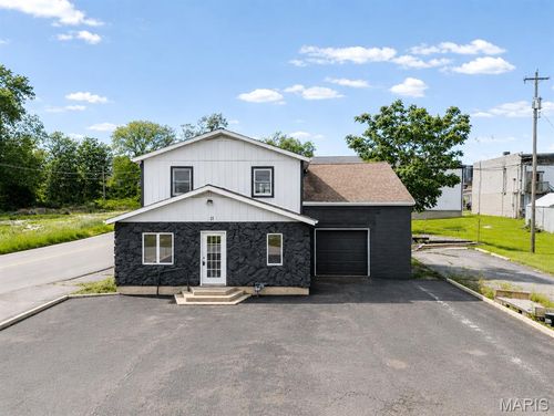 11 S 2nd St, Festus, MO, 63028-2243 | Card Image