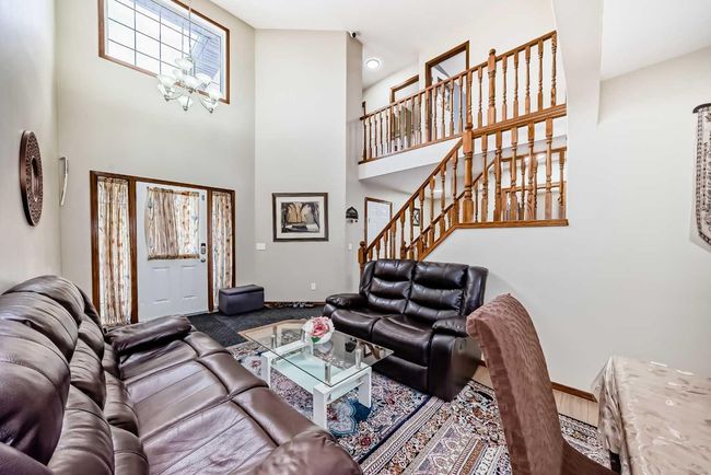 186 Saddleland Cres Ne, House other with 7 bedrooms, 4 bathrooms and 4 parking in Calgary AB | Image 5
