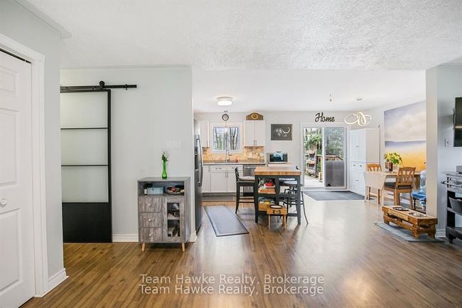 22 Laurier Blvd, House other with 3 bedrooms, 2 bathrooms and 4 parking in Tiny ON | Image 4