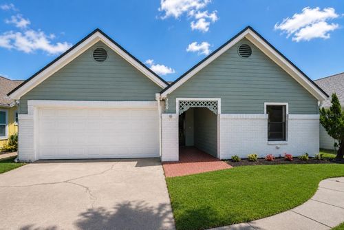 756 Pine Shores Cir, NEW SMYRNA BEACH, FL, 32168-6175 | Card Image