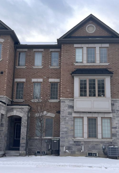 {{alt}} | Card Image