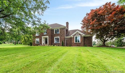111 E Eastern Hills Blvd, Salem, IN, 47167-9719 | Card Image