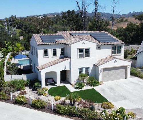 1564 Manzanita Holw, Vista, CA, 92084-7707 | Card Image