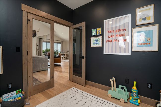 1055 Caddie Ct, House other with 6 bedrooms, 5 bathrooms and null parking in Bozeman MT | Image 9