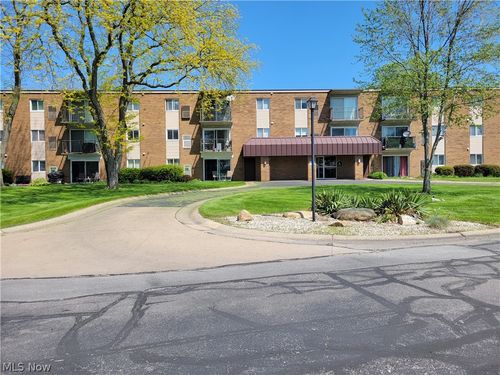 303a-1305 S Lake Wilmer Dr, Sandusky, OH, 44870-8027 | Card Image
