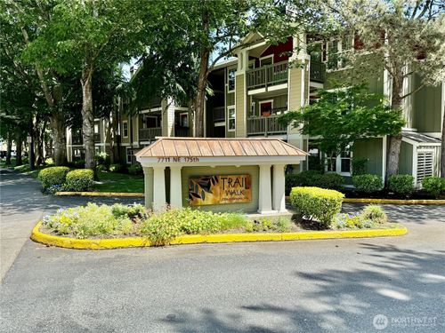 unit-c106-7711 Ne 175th St, Kenmore, WA, 98028-3580 | Card Image