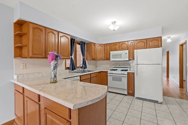 APT-1 - 2915 N 74 Th Ave, Home with 3 bedrooms, 2 bathrooms and null parking in Elmwood Park IL | Image 5