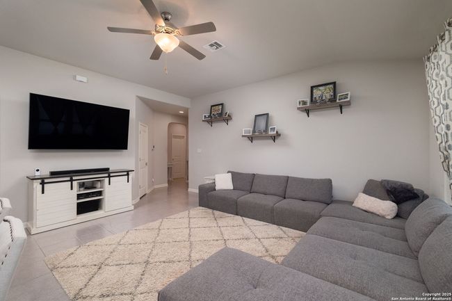 11322 Decidedly, House other with 3 bedrooms, 2 bathrooms and null parking in San Antonio TX | Image 4