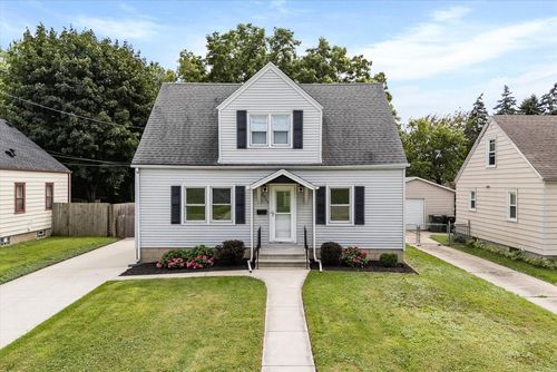 2939 E Norwich Avenue, Saint Francis, WI, 53235 | Card Image