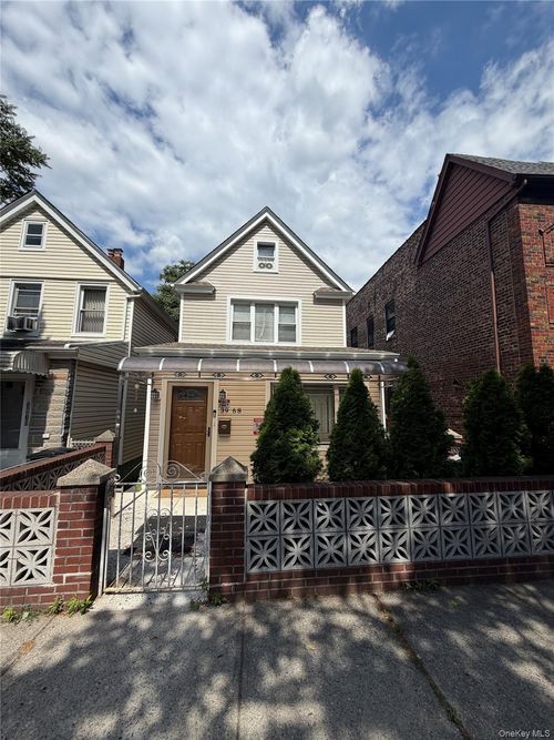 39-68 59th St, Woodside, NY, 11377-3436 | Card Image