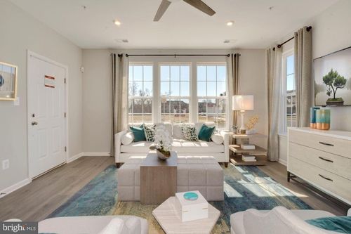 10001 American Pharoah Ln, LAUREL, MD, 20723-2087 | Card Image