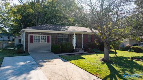 2420 Yorkshire Drive Sw, Huntsville, AL, 35803 | Card Image