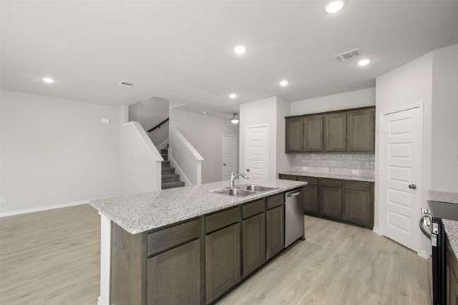 3121-3123 Long Rope- Kitchen-3 | Image 9