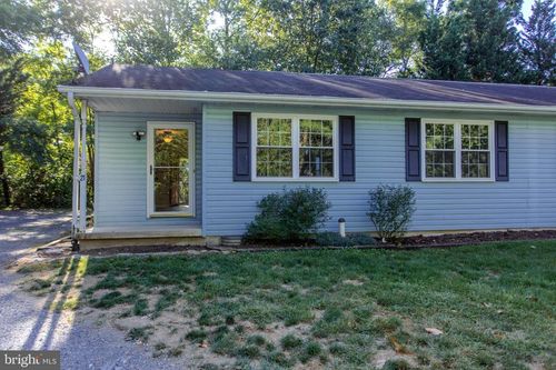 21 Grist Mill Dr, MONT ALTO, PA, 17237-9600 | Card Image