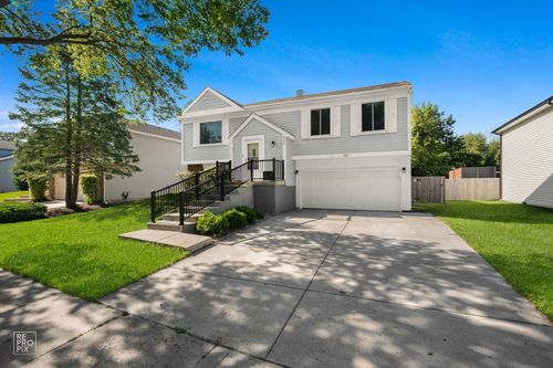 785 W Appletree Ln, Bartlett, IL, 60103-5844 | Card Image