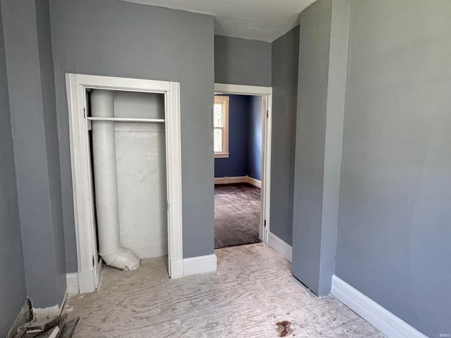 325 W Linden Ave, Home with 3 bedrooms, 2 bathrooms and null parking in Logansport IN | Image 7