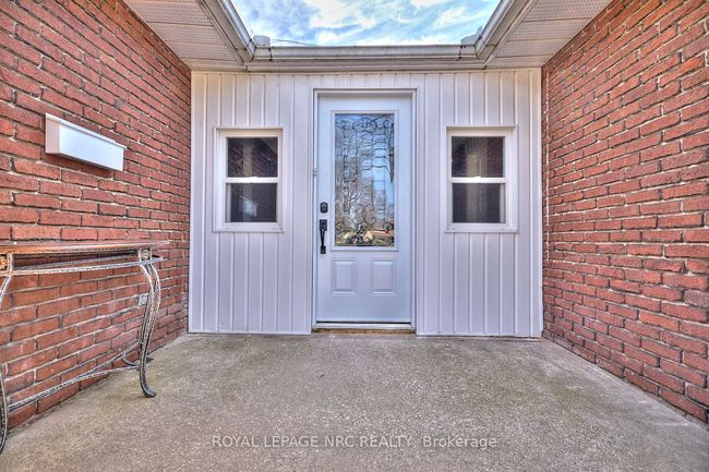 6796 Stokes St, House other with 5 bedrooms, 2 bathrooms and 4 parking in Niagara Falls ON | Image 38