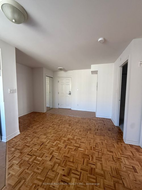 401-1407 Dupont St, Toronto, ON, M6H4J7 | Card Image