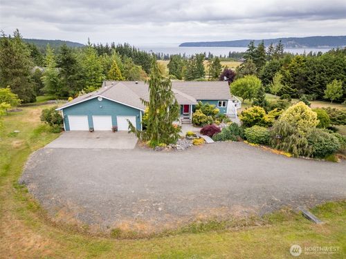 93 Old Schoolhouse Rd, Sequim, WA, 98382-8787 | Card Image